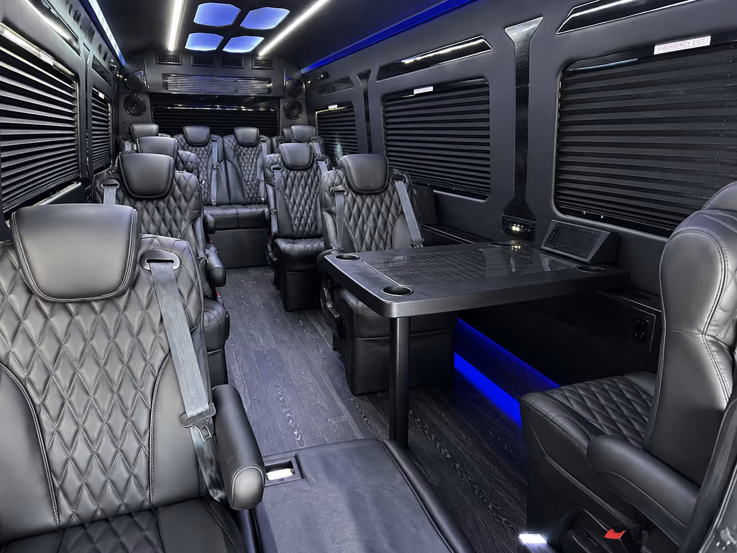 find the perfect transportation for your next airport transfer 5